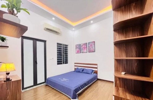 Bán nhà Đống Đa 35m2, mặt tiền 5m, hơn 4 tỷ trung tâm gần ô tô